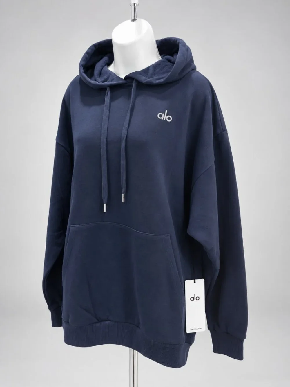 Alo Yoga Accolade Navy Blue Hoodie Pullover Sweatshirt Silver Logo